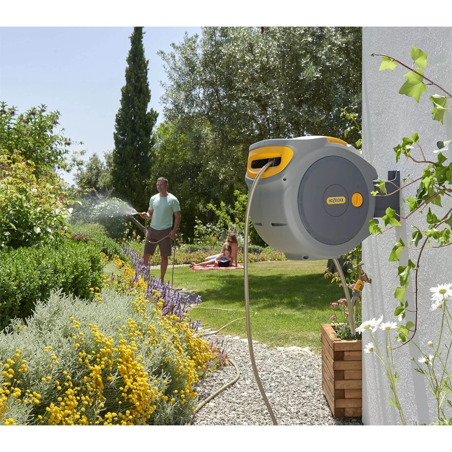 Hozelock Garden Auto Reel With 20m Hose 4 Hozelock Garden Auto Reel With 20m Hose - Image 2
